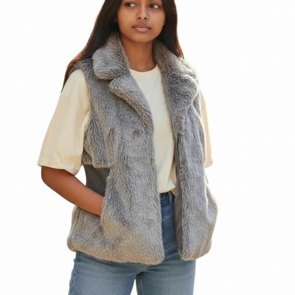 Romeo & Juliet Couture Faux Fur Wool Blend Knit Vest Sz M